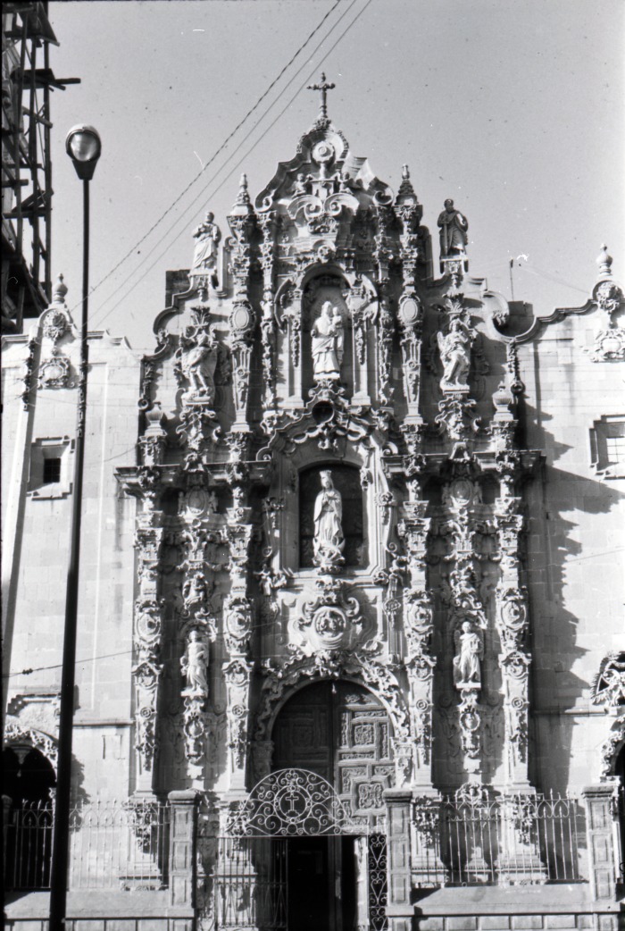 Templo de Guadalupe. Portada