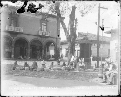 Comerciantes indígenas, Plaza principal Pátzcuaro