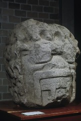 MONUMENTO 2, CABEZA