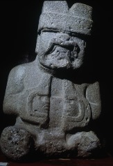 MONUMENTO 10, FIGURA HUMANO-FELINO