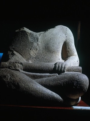 MONUMENTO 11, EL ESCRIBA