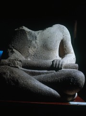 MONUMENTO 11, EL ESCRIBA
