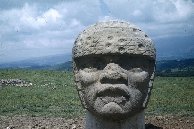 CABEZA 3, MONUMENTO 3