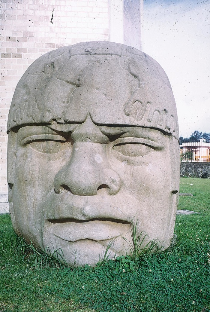 CABEZA 5, MONUMENTO 5