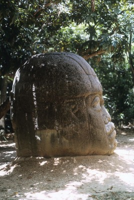 MONUMENTO 1, CABEZA