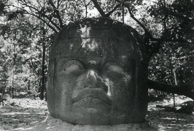 MONUMENTO 1, CABEZA