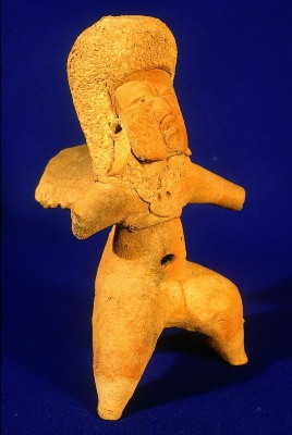 FIGURA SEDENTE