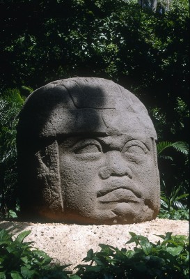 MONUMENTO 1, CABEZA