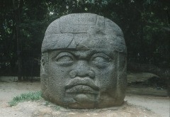 MONUMENTO 1, CABEZA