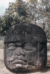 MONUMENTO 1, CABEZA