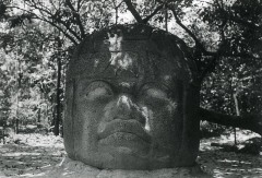 MONUMENTO 1, CABEZA