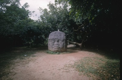 MONUMENTO 1, CABEZA