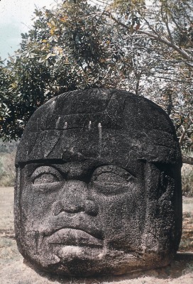 MONUMENTO 1, CABEZA