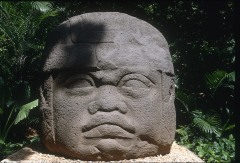 MONUMENTO 1, CABEZA