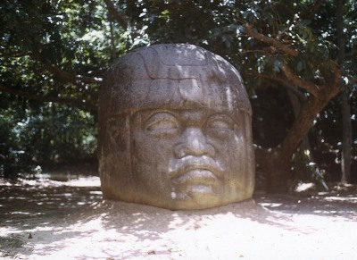 MONUMENTO 1, CABEZA