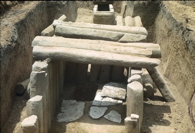 TUMBA Y SARCOFAGO
