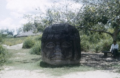 MONUMENTO 1, CABEZA