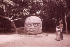MONUMENTO 1, CABEZA