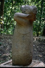 MONUMENTO 56, MONO
