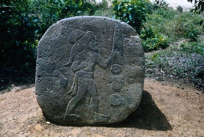 MONUMENTO 13, RELIEVE DE FIGURA HUMANA