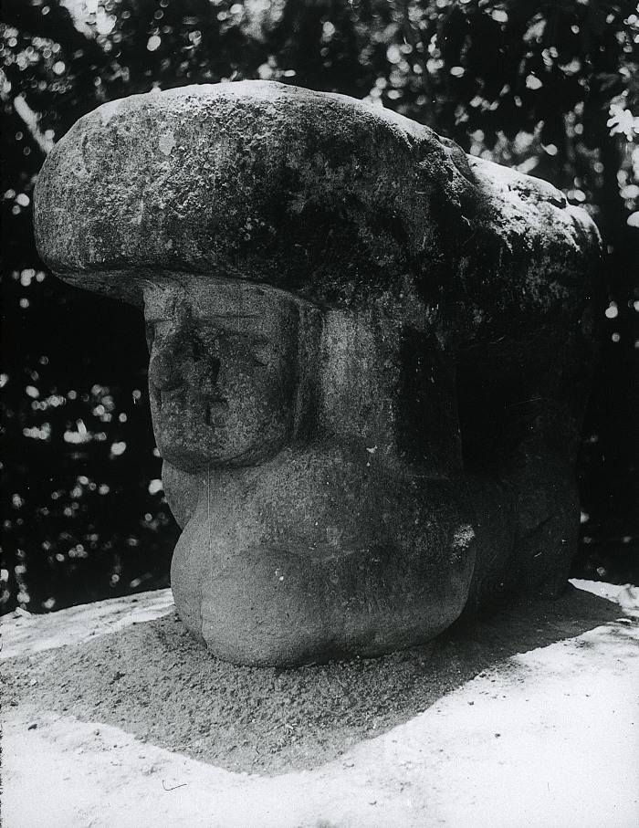 MONUMENTO 59, FIGURA HUMANA-FELINA