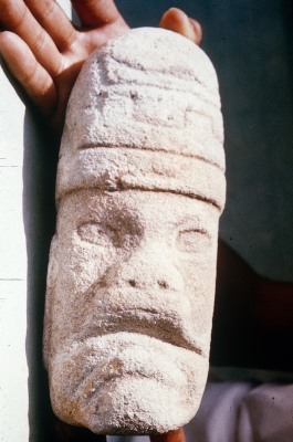 FIGURA ANTROPOMORFA