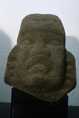 FIGURA ANTROPOMORFA