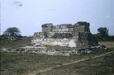 ANEXO A LA GRAN PIRAMIDE