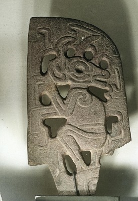 HACHA ZOOMORFA