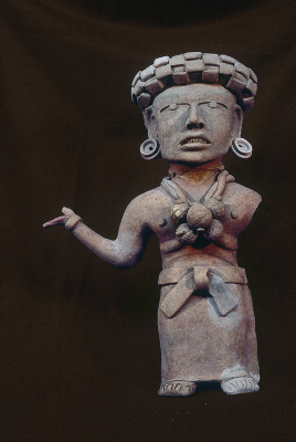 ESCULTURA ANTROPOMORFA FEMENINA