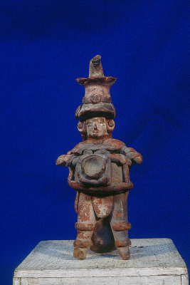 ESCULTURA ANTROPOMORFA MASCULINA
