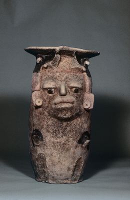 ESCULTURA ANTROPOMORFA MASCULINA