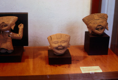 CARITAS SONRIENTES