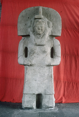 ESCULTURA ANTROPOMORFA FEMENINA