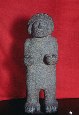 ESCULTURA ANTROPOMORFA MASCULINA