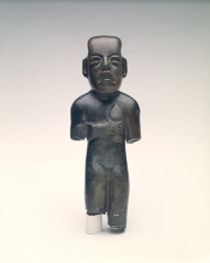 Escultura de personaje antropomorfo