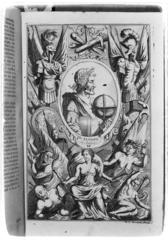 Lámina titulada: Don Alonso el Sabio, en el libro de don Alonso Núñez de Castro, titulado Corona Gothica Castellana y Austriaca, parte tercera, Amberes, 1681.
 