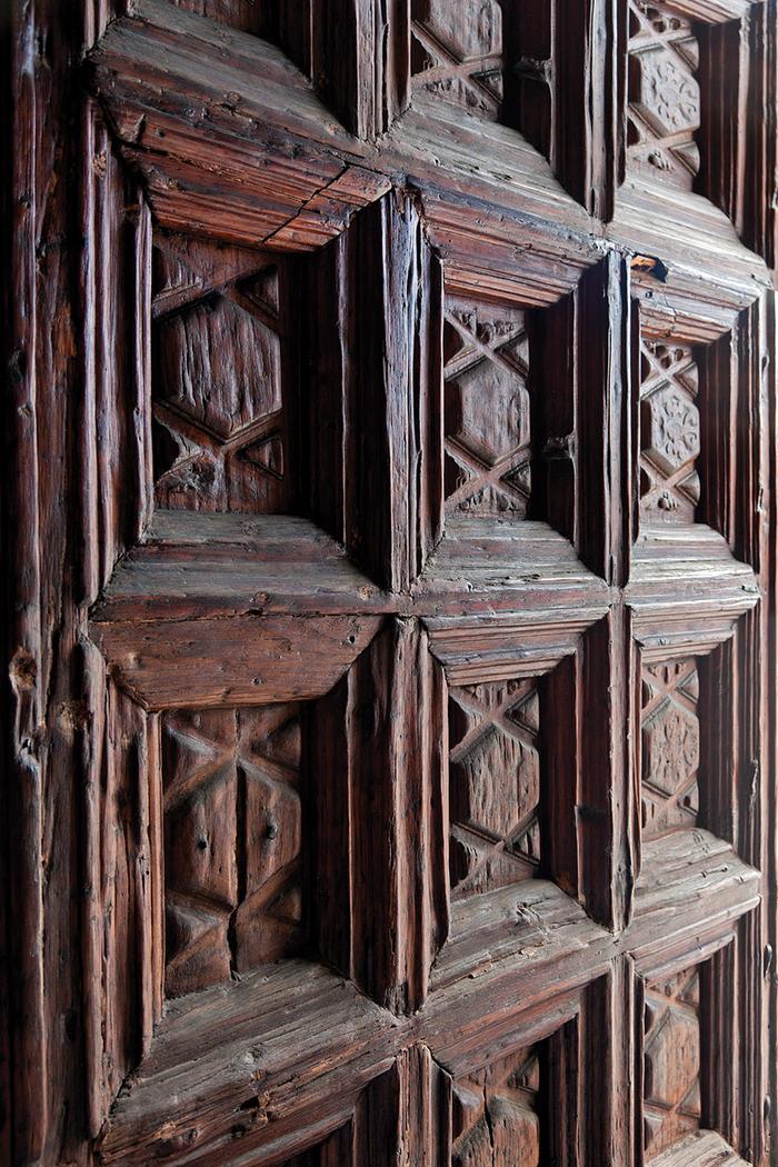 Detalle de puerta lateral de la Iglesia de Santiago Apóstol de Tlatelolco 