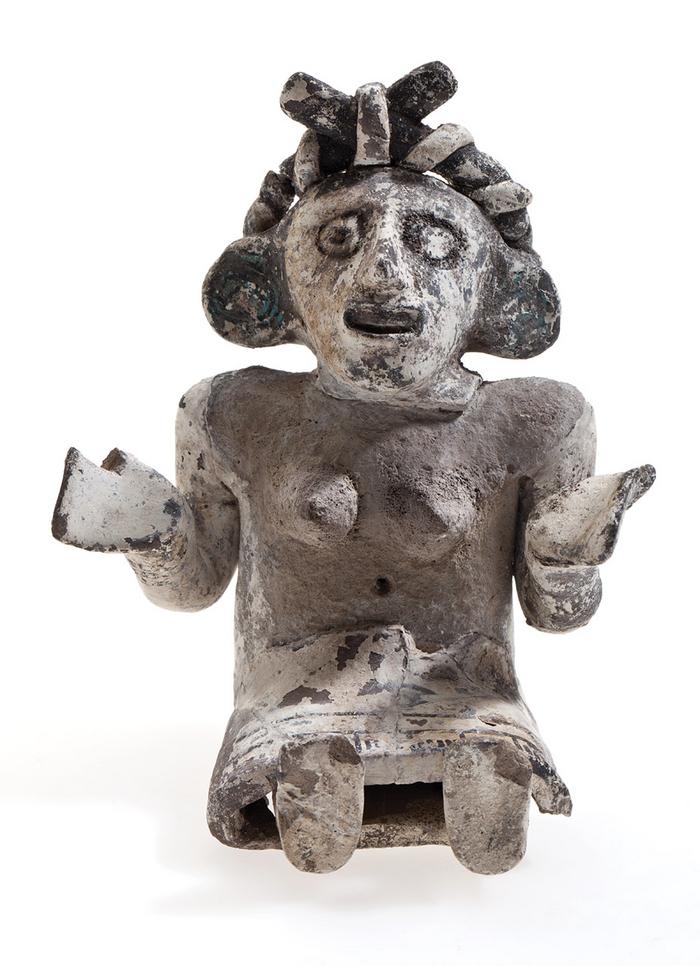 Figurilla Antropomorfa femenina policroma