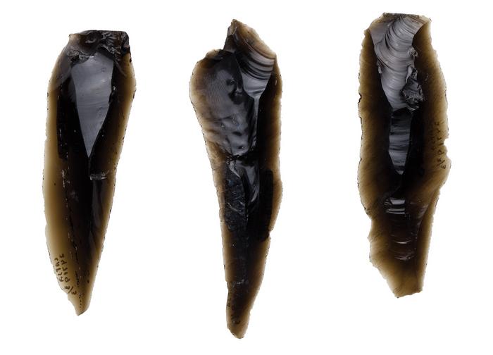 Lote de tres láminas de obsidiana