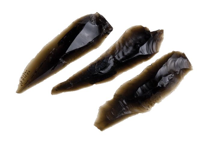 Lote de tres láminas de obsidiana