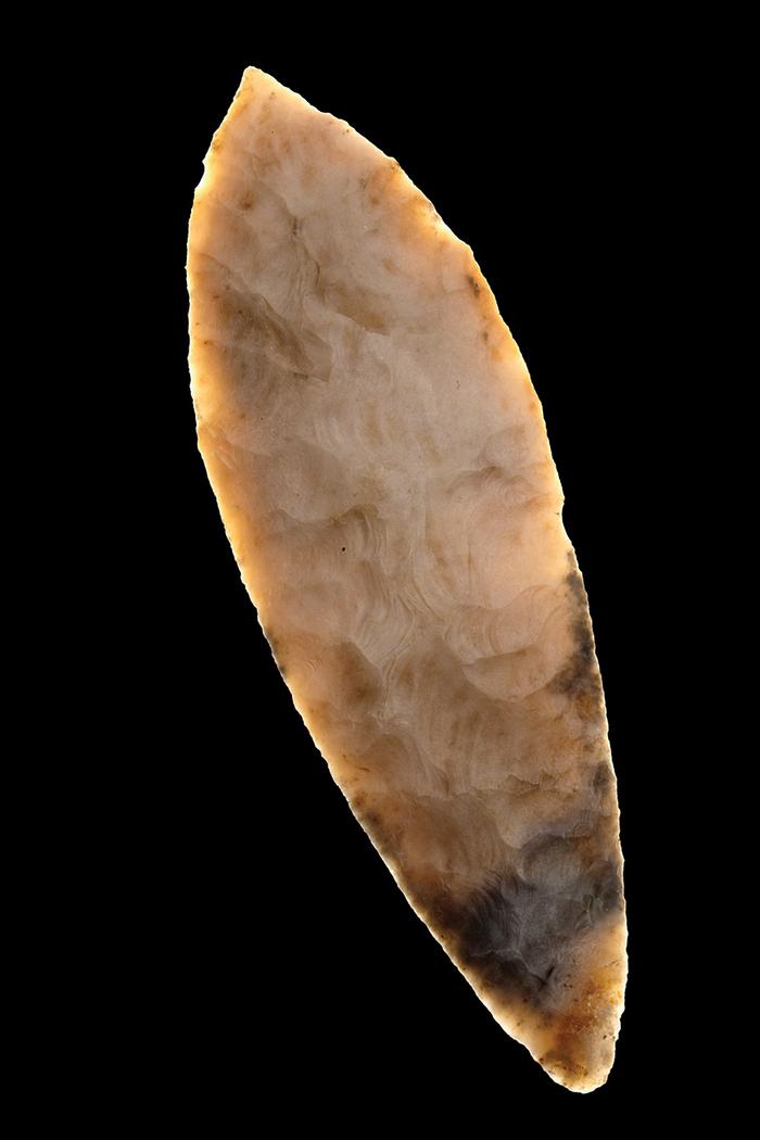 Cuchillo bifacial