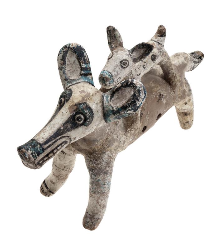 Escultura zoomorfa de tlacuache con cría