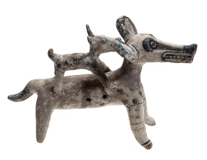 Escultura zoomorfa de tlacuache con cría
