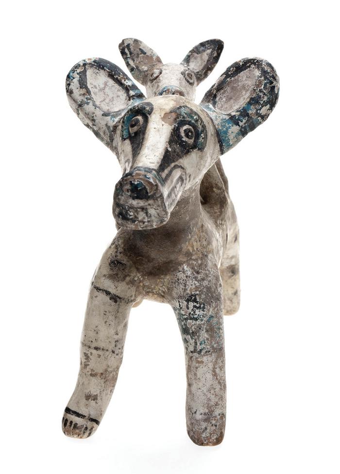 Escultura zoomorfa de tlacuache con cría