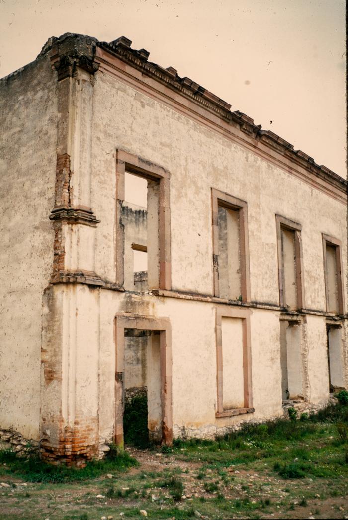 ESCUELA MODELO