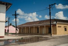 Casa Habitación con portales