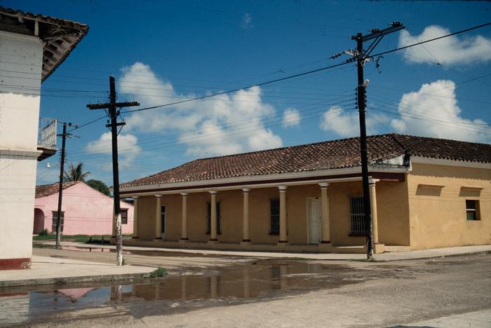 Casa Habitación con portales