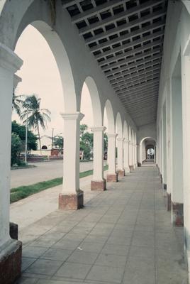 Casa Habitación con portales