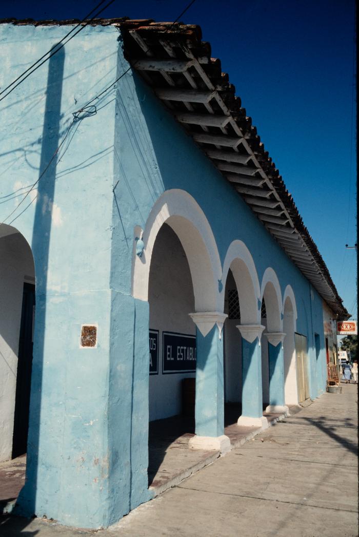 Casa habitación con portales
